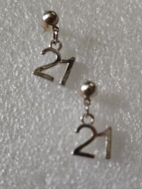 Hand Crafted Silver '21' Dangle Stud Earrings